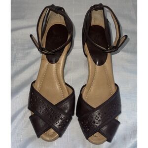 New FRYE Wanda Ankle Strap Sandals 8.5 M Brown Wedge Heel Leather Boho Hippie